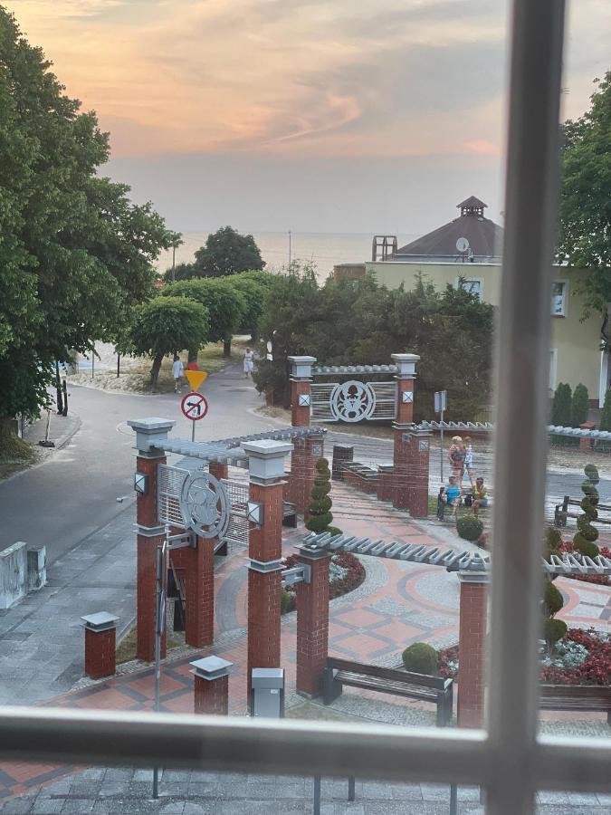 Dom Karat Hotel Niechorze Luaran gambar